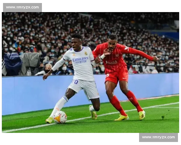 国家德比爆赛后混战!维尼修斯怒冲对手,警方出面平息 国家德比爆赛后混战!维尼修斯怒冲对手,警方出面平息